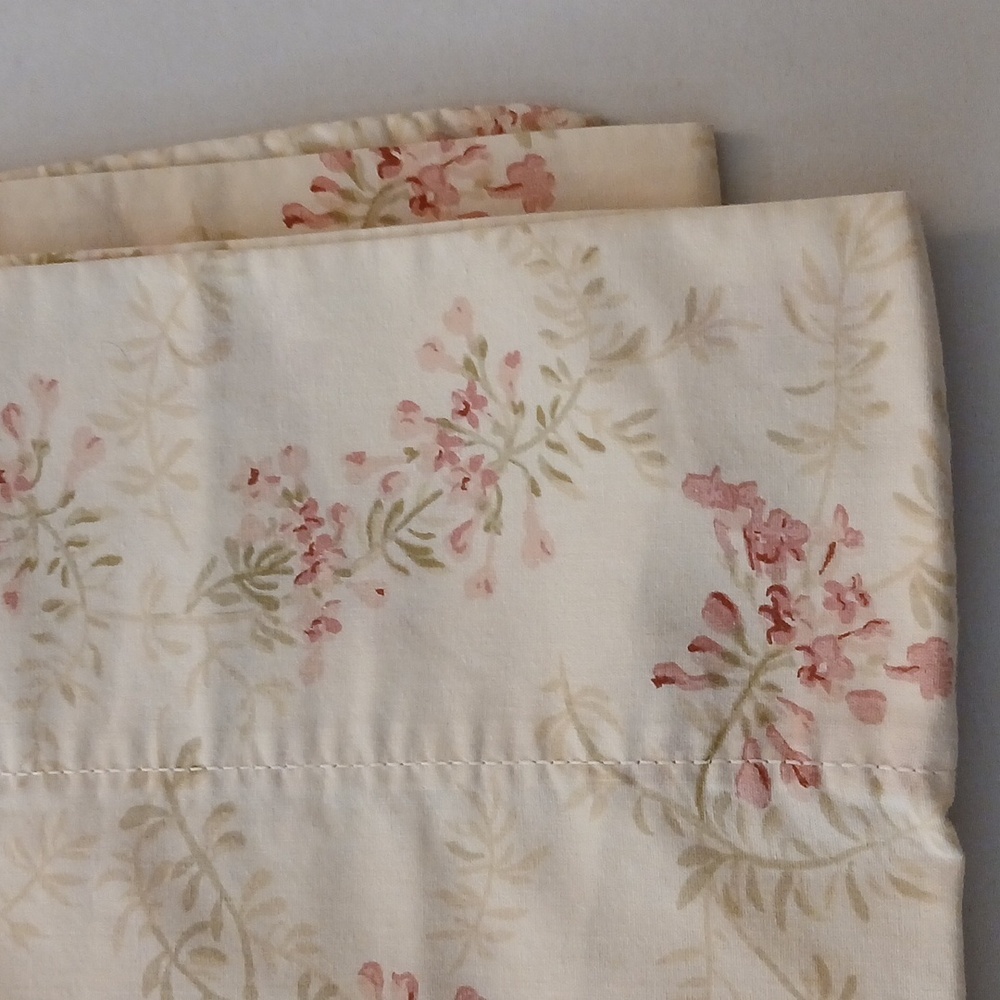 Vintage King Pillowcases - Picture 3 of 7